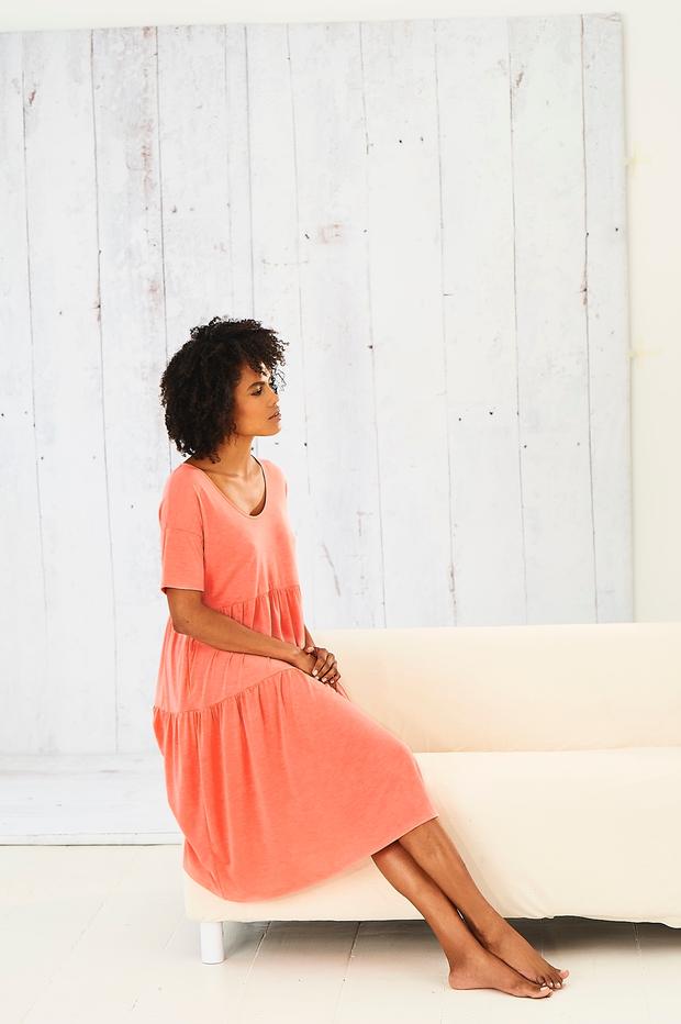 Coral Tiered Dress in 37.5 Technology Jersey