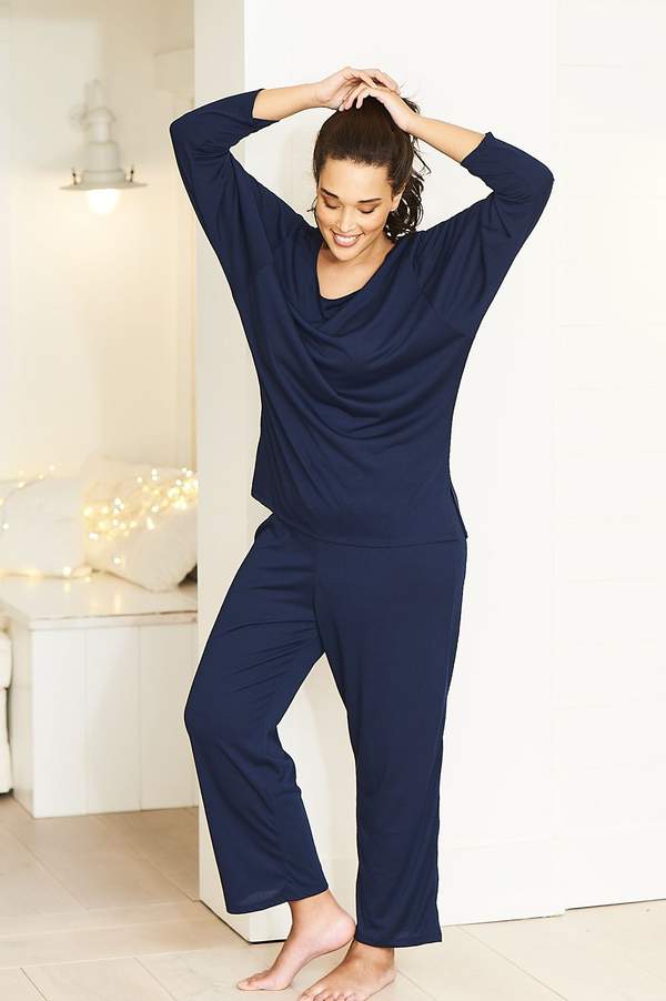 Sweatshirt in Navy