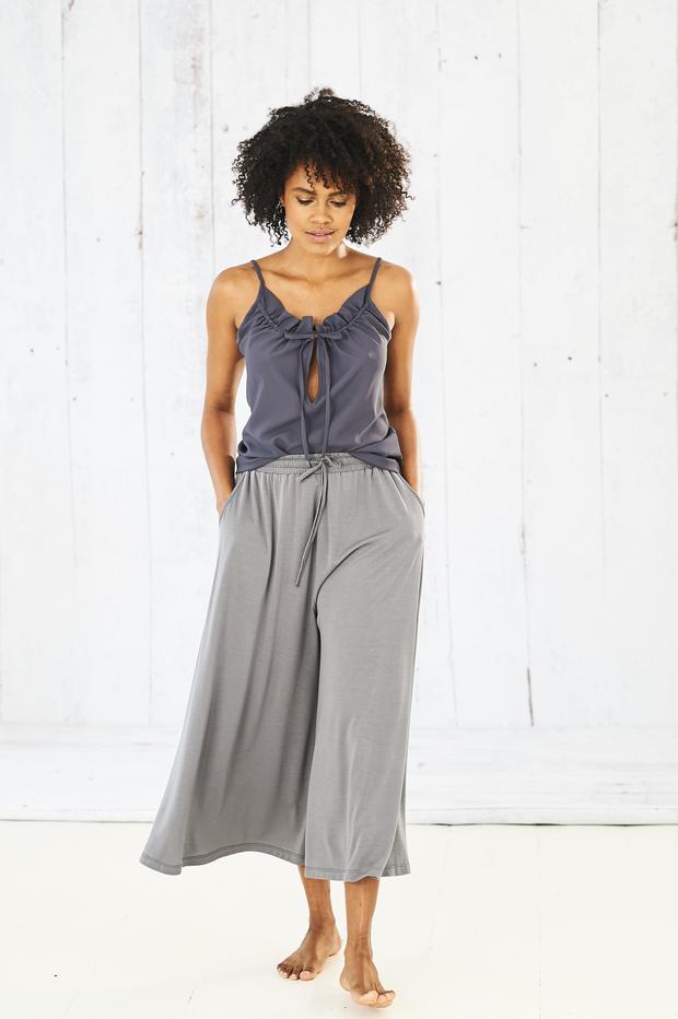 Stone Wide Leg Culottes in 37.5® Technology Jersey